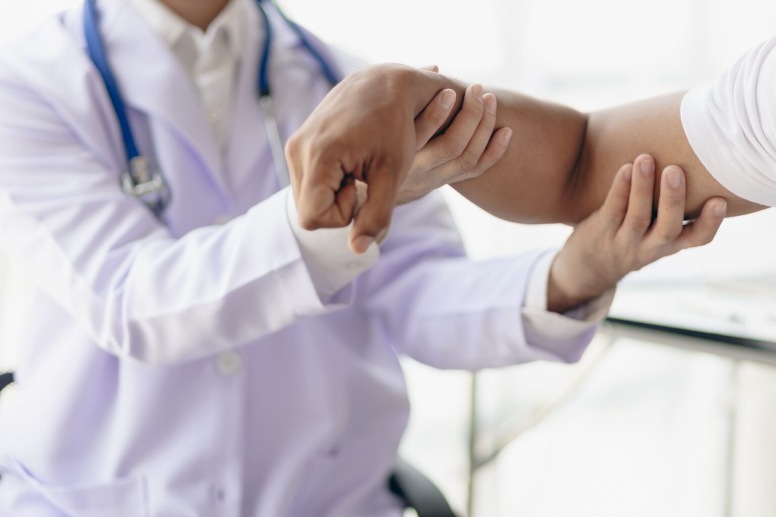 Understanding Elbow Conditions and  Care Options in Singapore